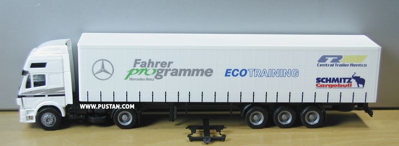 Mercedes Benz Fahrerprogramme ECO Training SCHMITZ Cargobull CTR Central Trailer Rentco 1853 Mercedes