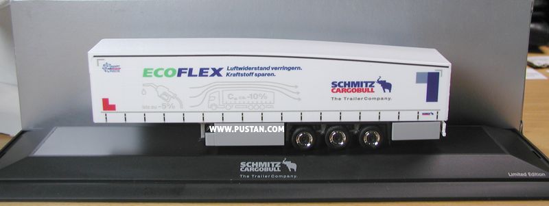 Schmitz Cargobull The Trailer Company Limited Edition Smart Inside Trailer Connect ECOFLEX Luftwiderstand verringern. Krafstoff sparen. bis zu -5% Cw ca. -10% Reduce air resistance. Save fuel. approx. up to Schmitz